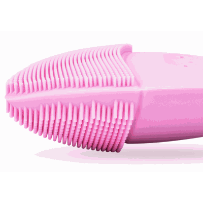 Rechargeable Face Wash Artifact with silicone bristles for deep cleansing.