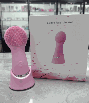 Vibrating Silicone Skin Brush with soft silicone bristles, vibration, heating, and compact waterproof design for deep cleansing and makeup removal.